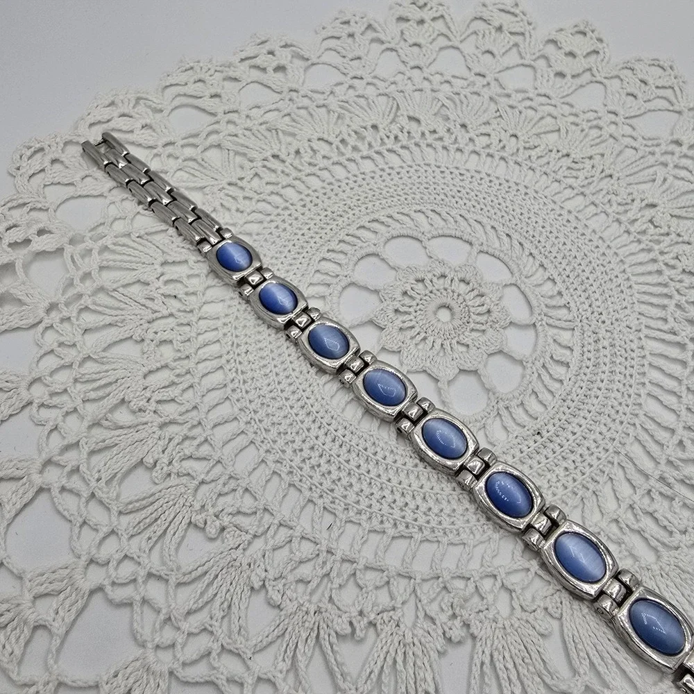 Blue Cats Eye Tennis Bracelet Silver tone Link 7.25